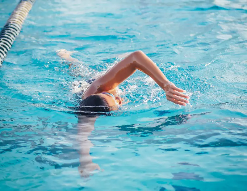 runpedia_Cómo la natación mejora el rendimiento al correr