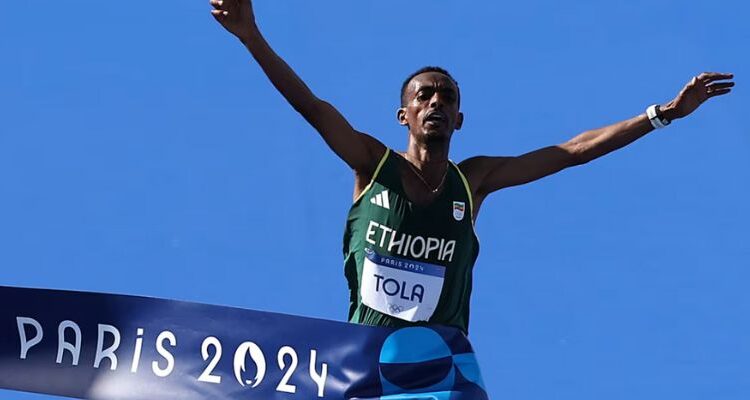 runpedia_Atletismo en París 2024 Tola Destrona a Kipchoge y se Corona Campeón.