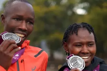 Runpedia_Kenia domina el Maratón de Chicago Korir y Chepngetich hacen historia.