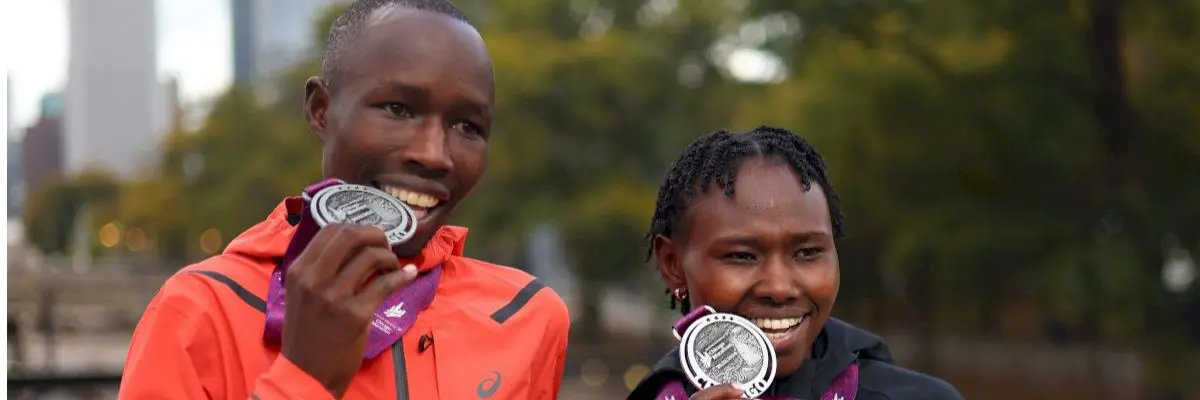 Runpedia_Kenia domina el Maratón de Chicago Korir y Chepngetich hacen historia.