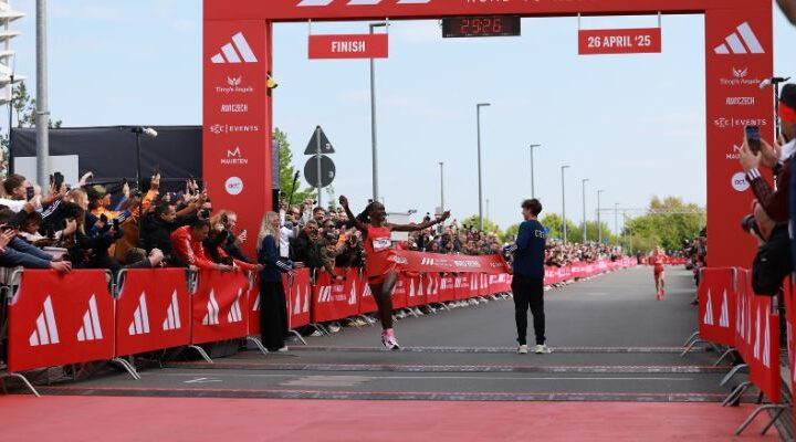 runpedia_ADIZERO: ROAD TO RECORDS 2025 - LOS ATLETAS DE ADIDAS BATEN TRES RÉCORDS MUNDIALES Y OCHO RÉCORDS CONTINENTALES Y NACIONALES.