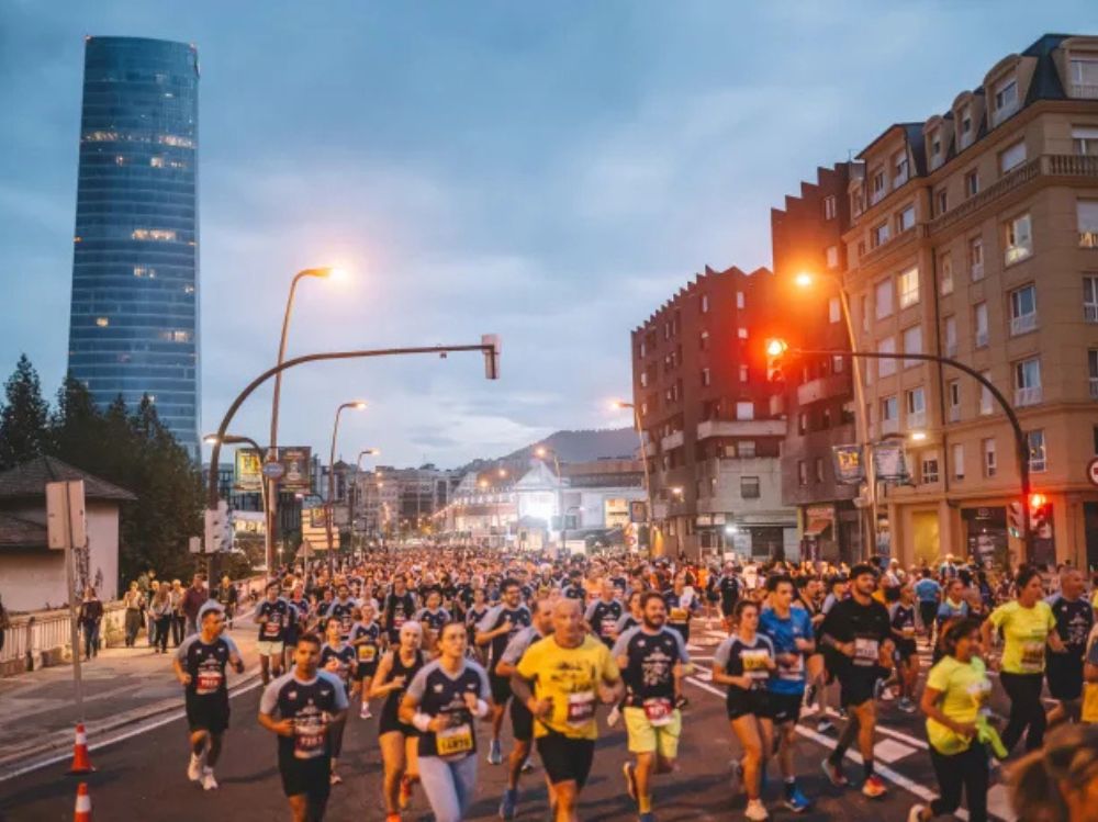runpedia_Récord histórico más de 8,000 mujeres correrán juntas en la Bilbao Night Running Fest 2025.
