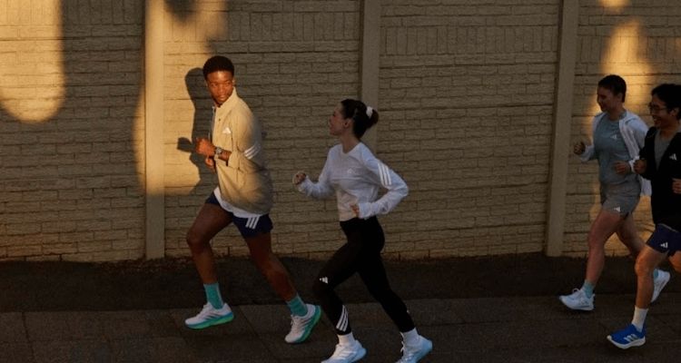 Runpedia_adidas presenta nuevos colores para Supernova Rise 3 y Supernova Glide. 