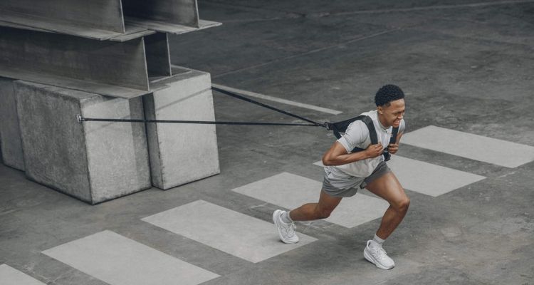 runpedia_New Balance rinde homenaje a su legado y evolución de marca con Grey Days.